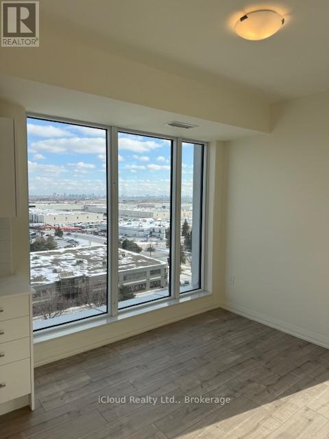 921 - 8960 Jane Street, Vaughan, ON - Indoor Photo Showing Other Room