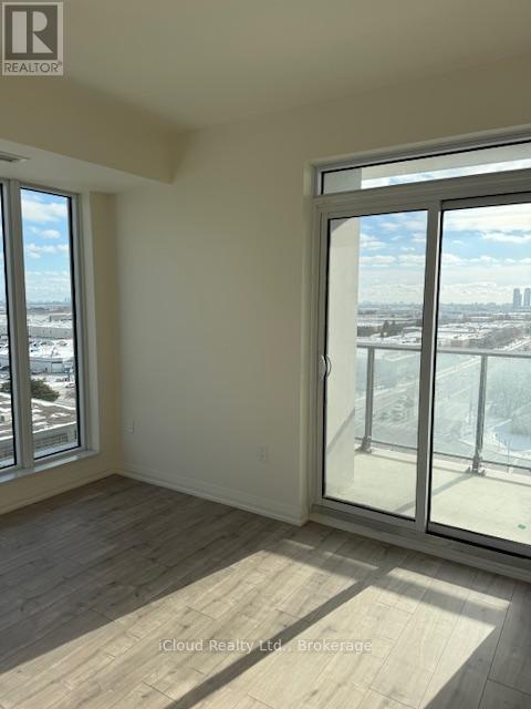 921 - 8960 Jane Street, Vaughan, ON - Indoor Photo Showing Other Room