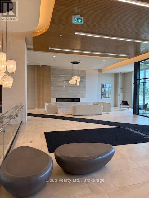 921 - 8960 Jane Street, Vaughan, ON - Indoor Photo Showing Other Room