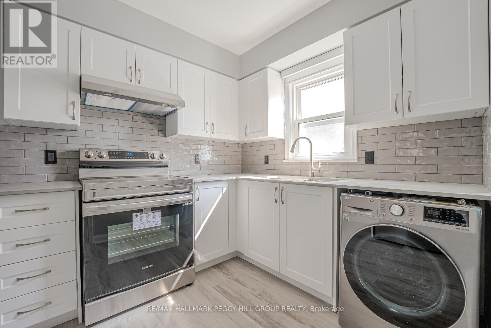 3 - 76 John Street, Barrie, ON - Indoor Photo Showing Laundry Room