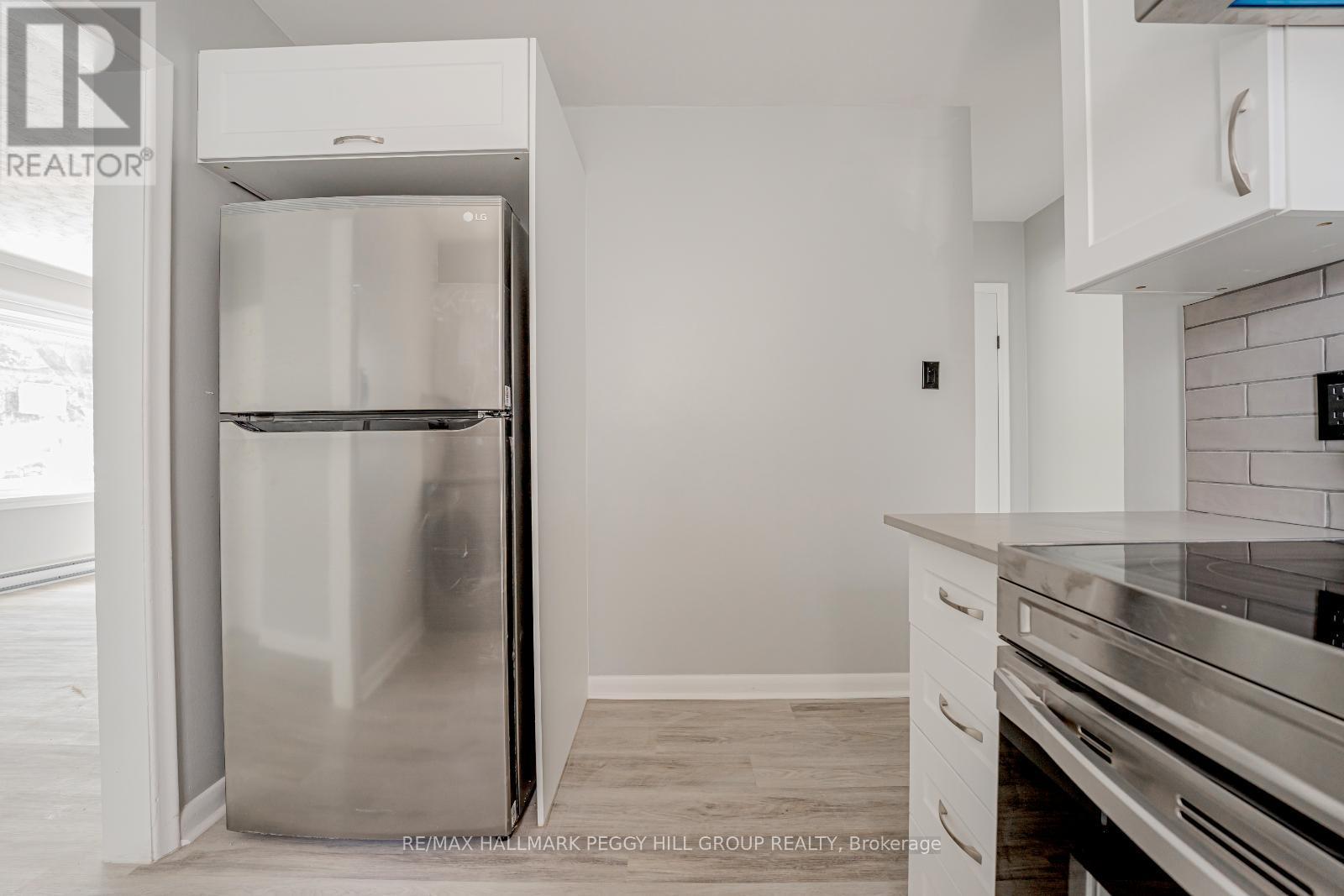 3 - 76 John Street, Barrie, ON - Indoor Photo Showing Kitchen
