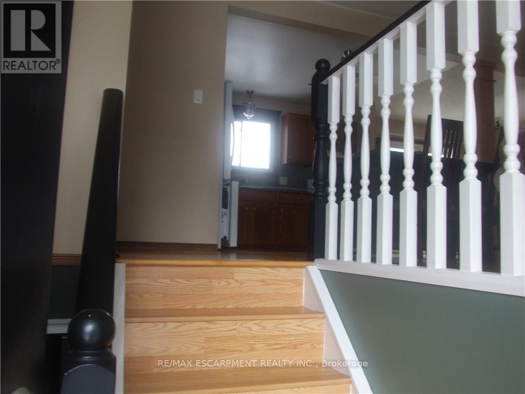 18 Ross Street, Norfolk, ON - Indoor Photo Showing Other Room