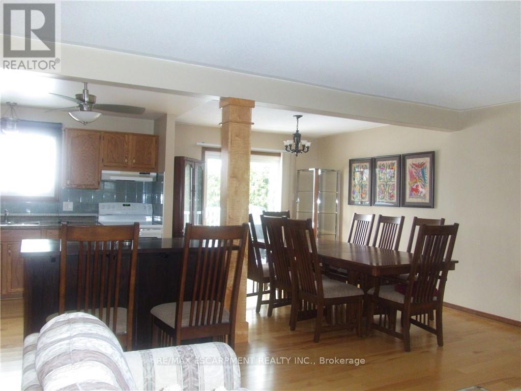 18 Ross Street, Norfolk, ON - Indoor