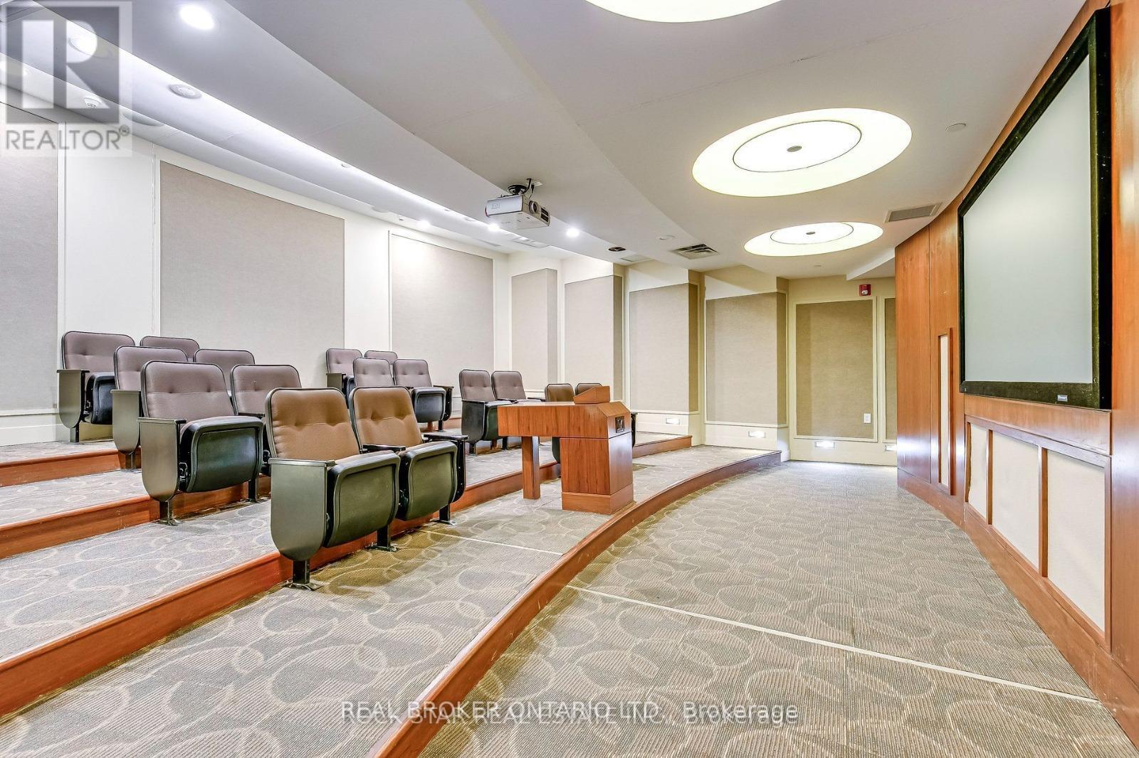 2803 - 3880 Duke Of York Boulevard, Mississauga, ON - Indoor Photo Showing Other Room