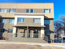 1-1200 Chamberlain AVE Winnipeg, MB R2X 1E7