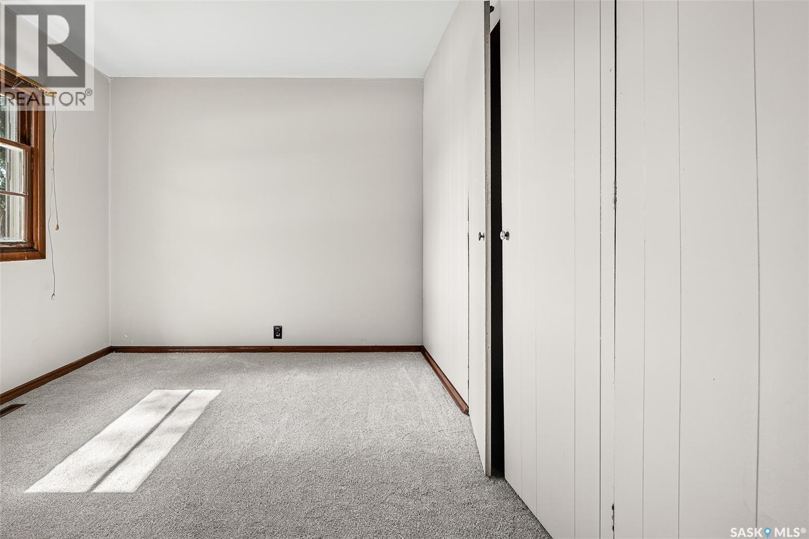 530 Duffield Street W, Moose Jaw, SK - Indoor Photo Showing Other Room