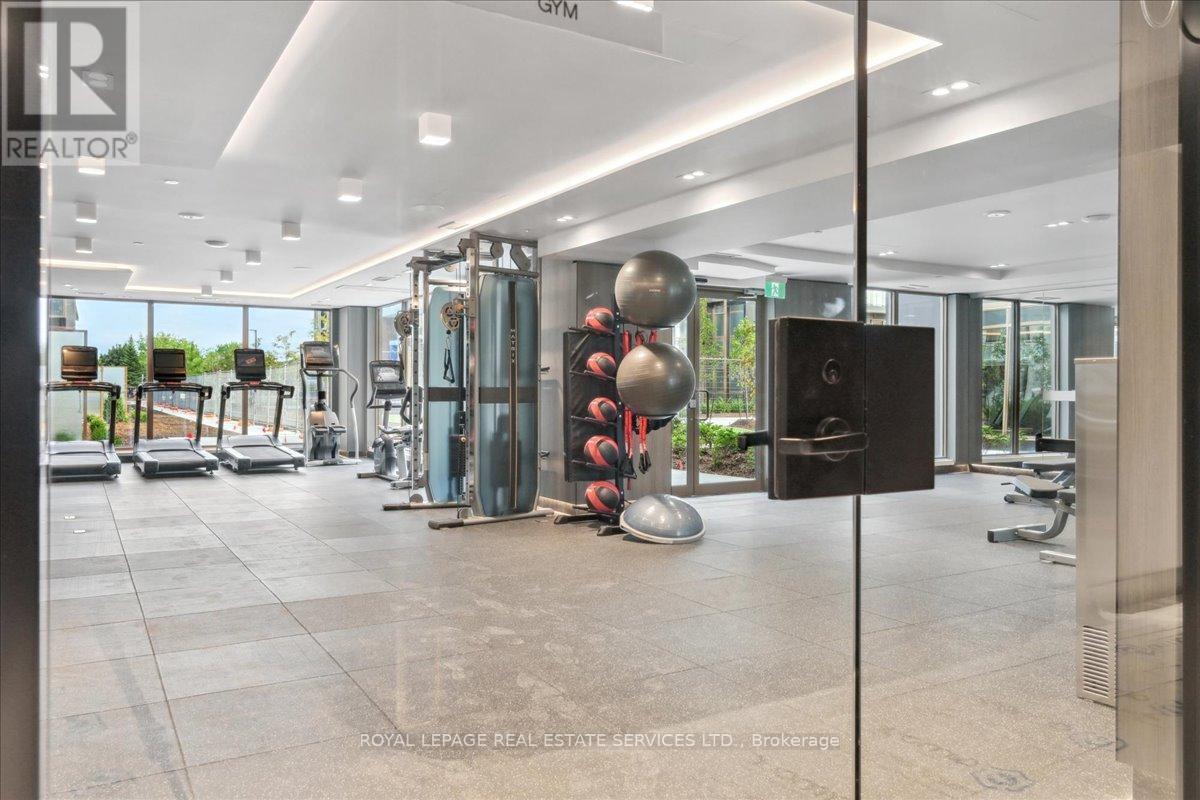 509 - 2343 Khalsa Gate, Oakville, ON - Indoor Photo Showing Gym Room