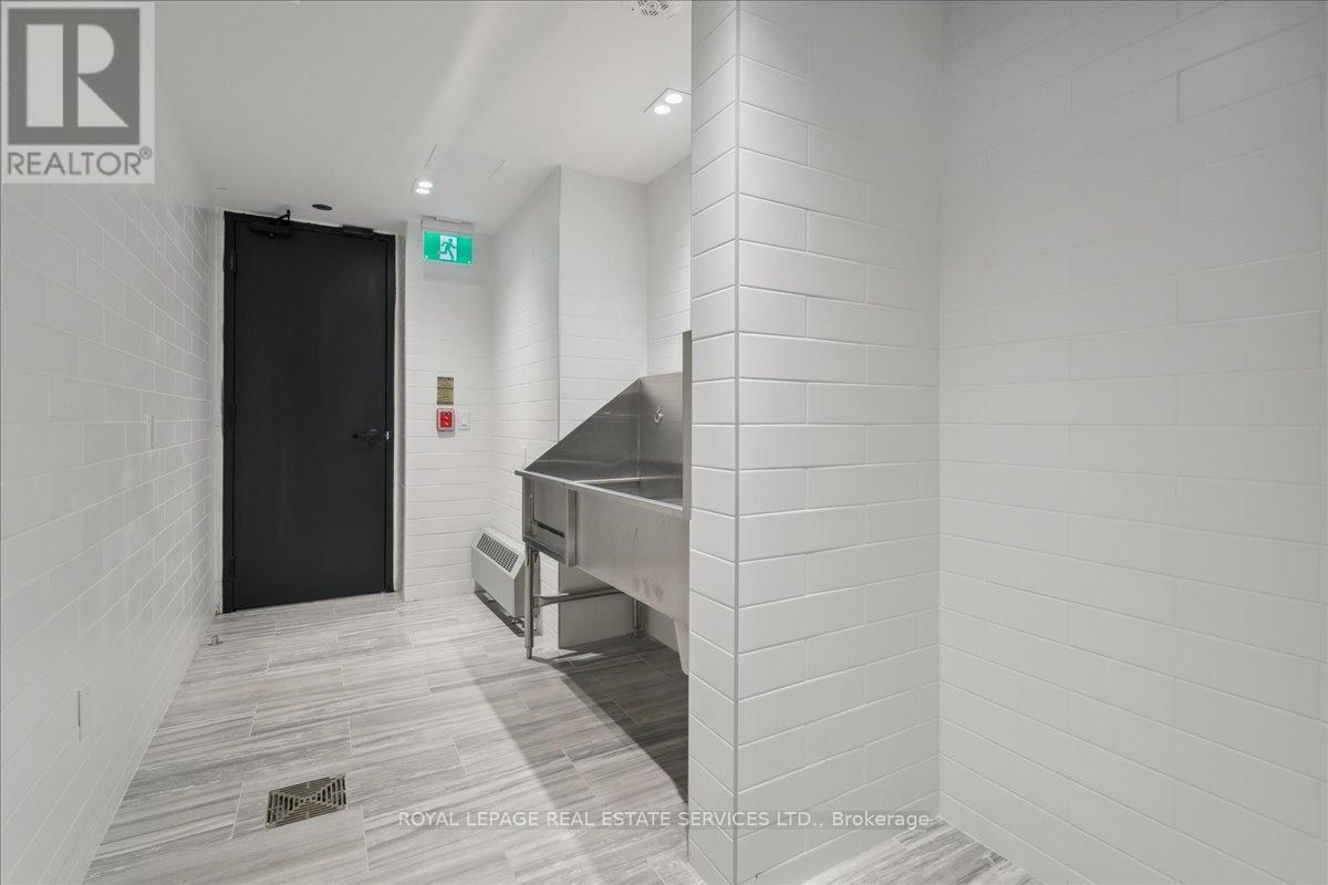 509 - 2343 Khalsa Gate, Oakville, ON - Indoor