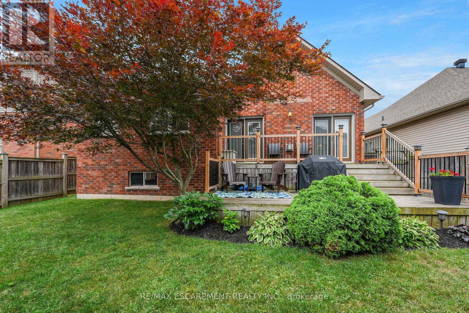 169 Central Avenue, Grimsby, ON - Outdoor With Deck Patio Veranda