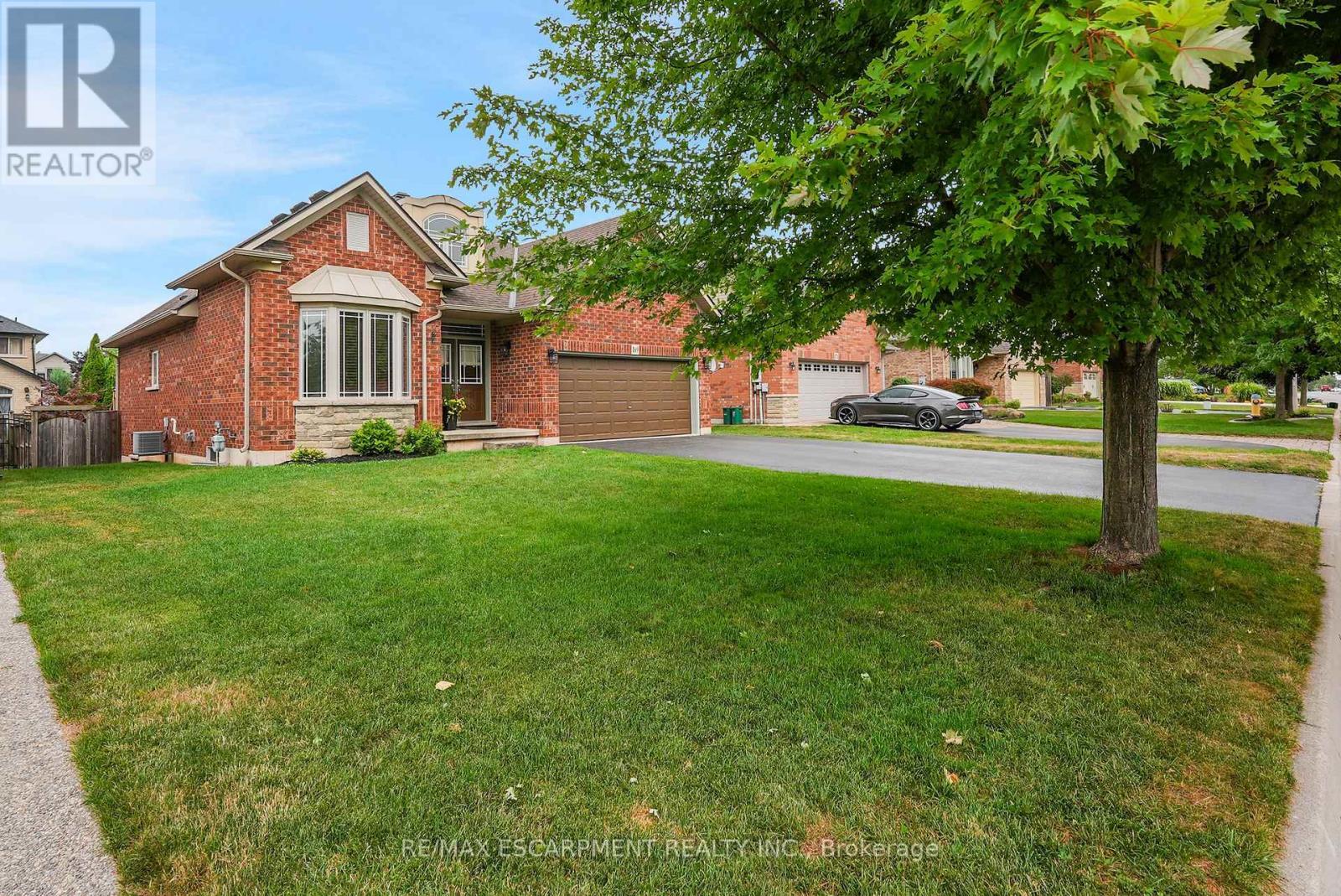 169 Central Avenue, Grimsby, ON - Outdoor