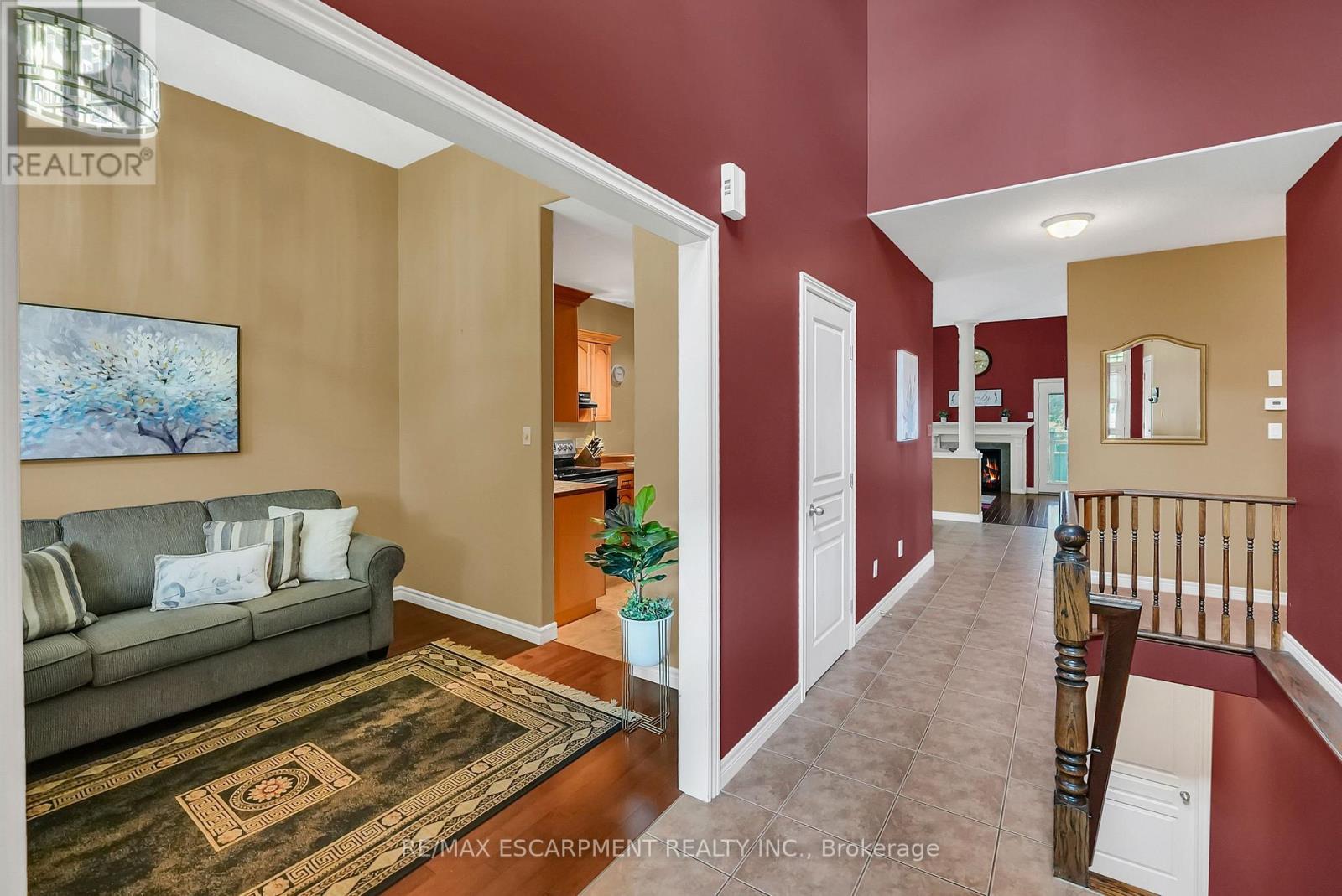 169 Central Avenue, Grimsby, ON - Indoor Photo Showing Other Room