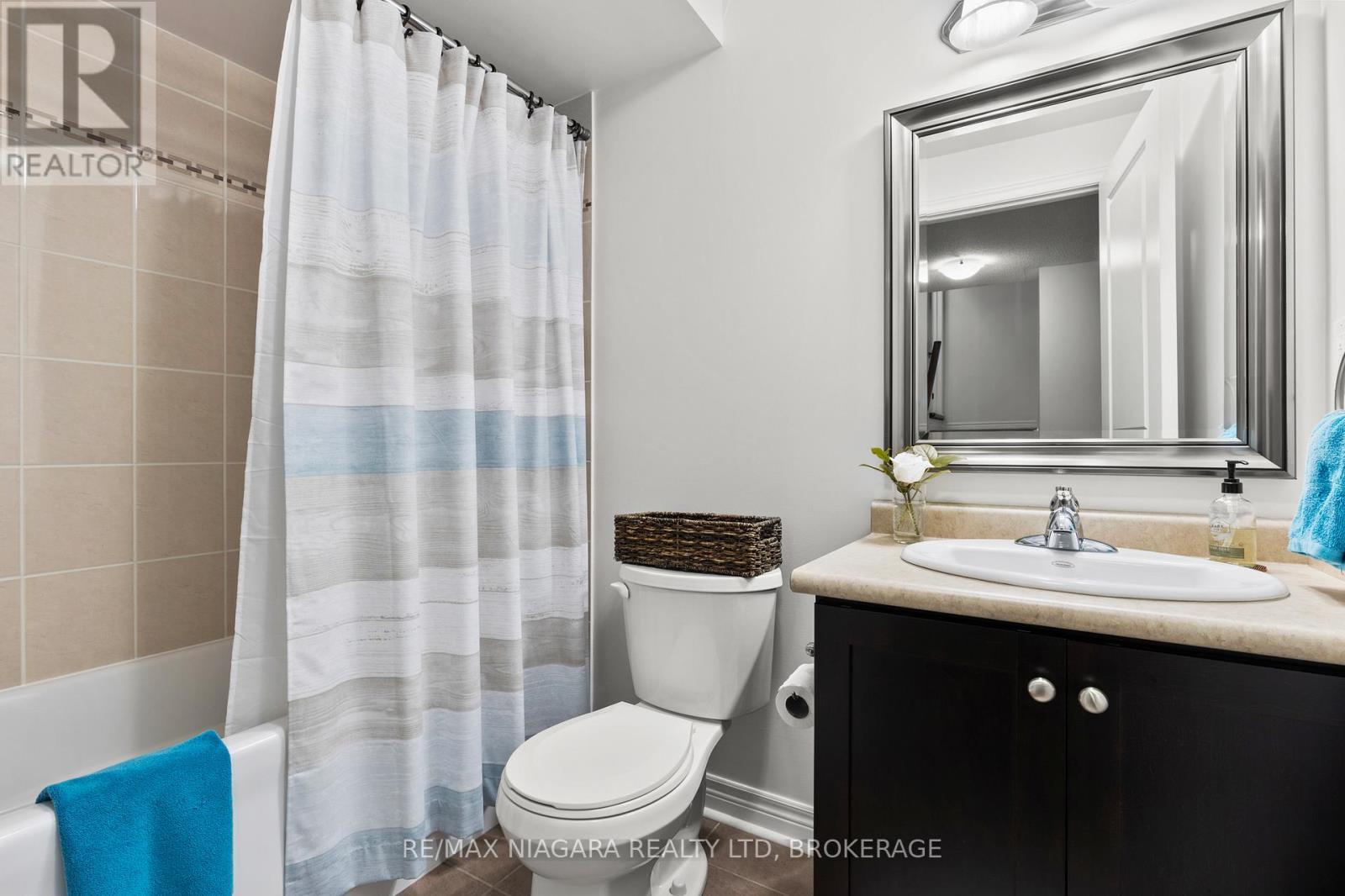 3 Blackbird Street, Niagara-On-The-Lake (Town), ON - Indoor Photo Showing Bathroom