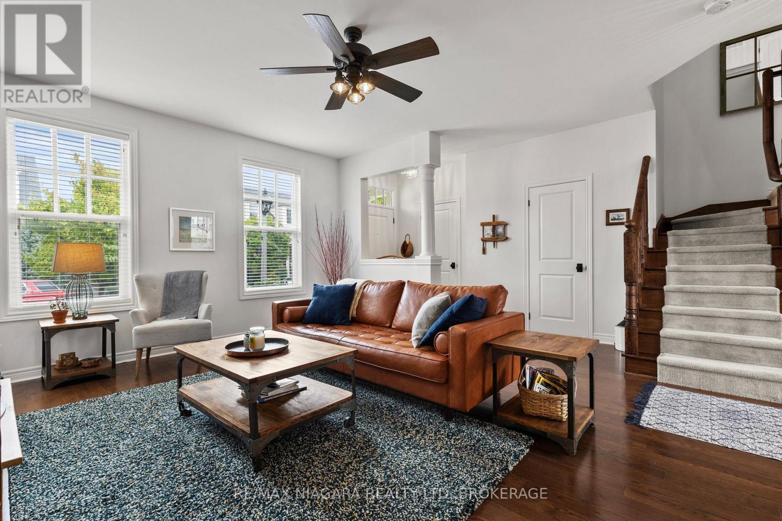 3 Blackbird Street, Niagara-On-The-Lake (Town), ON - Indoor Photo Showing Living Room