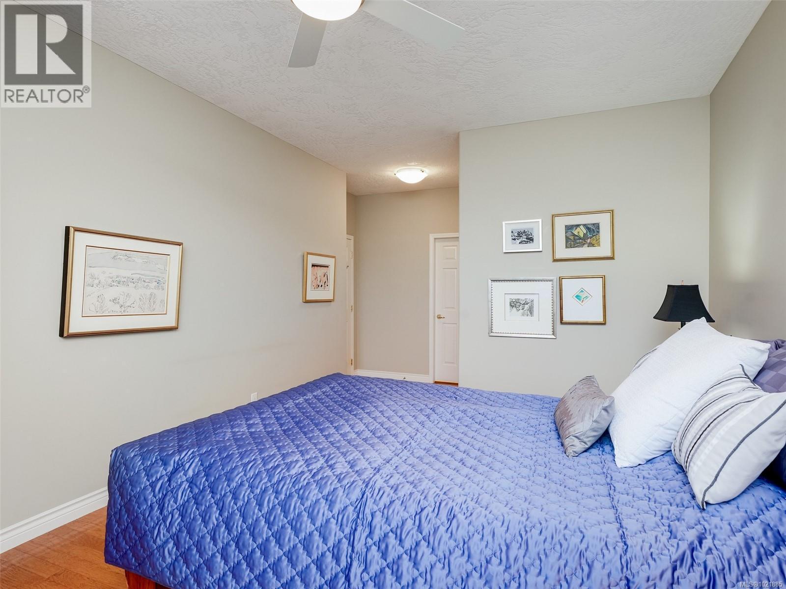 25 1286 Tolmie Ave, Saanich, BC - Indoor Photo Showing Bedroom