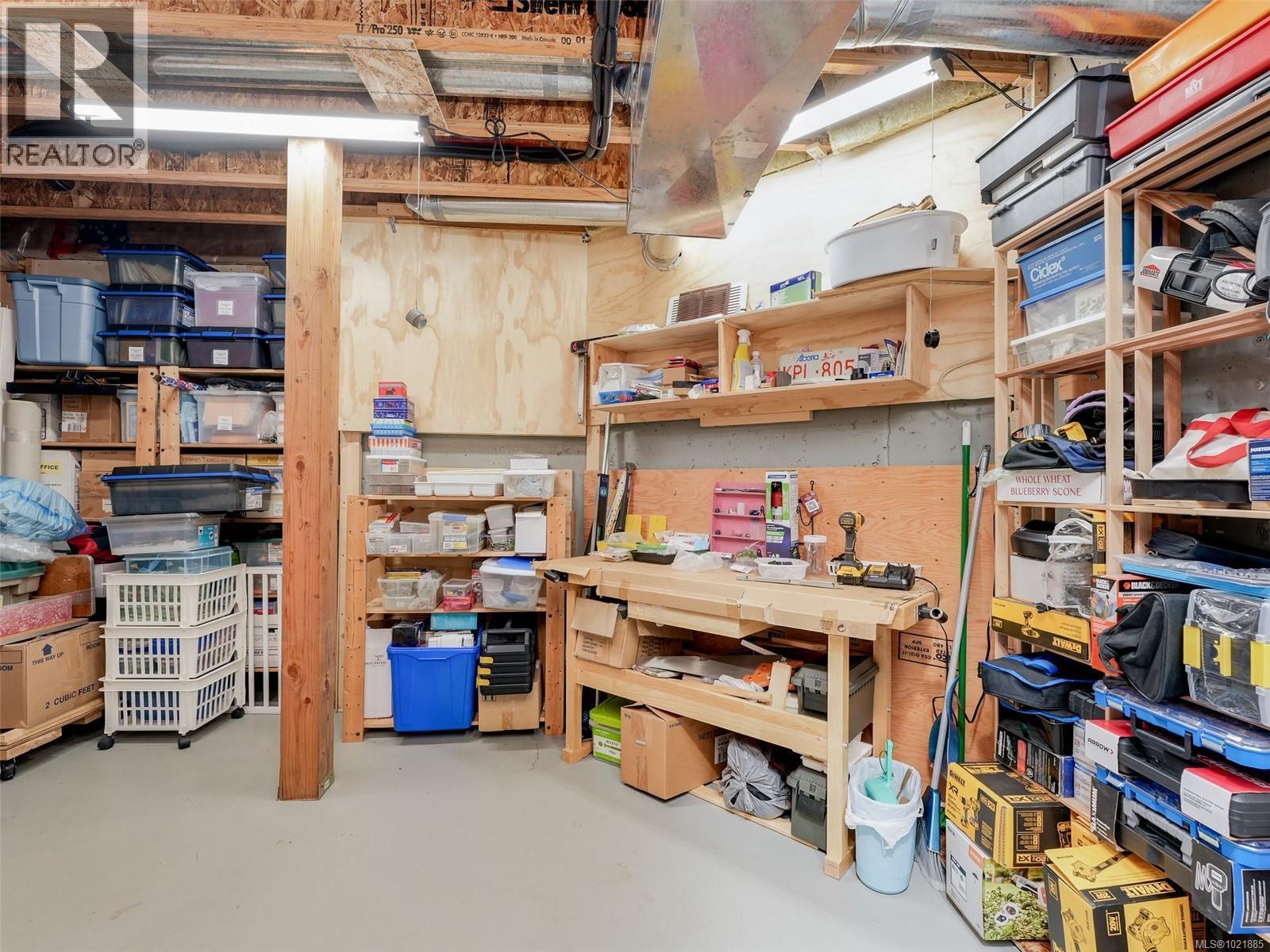 25 1286 Tolmie Ave, Saanich, BC - Indoor Photo Showing Basement