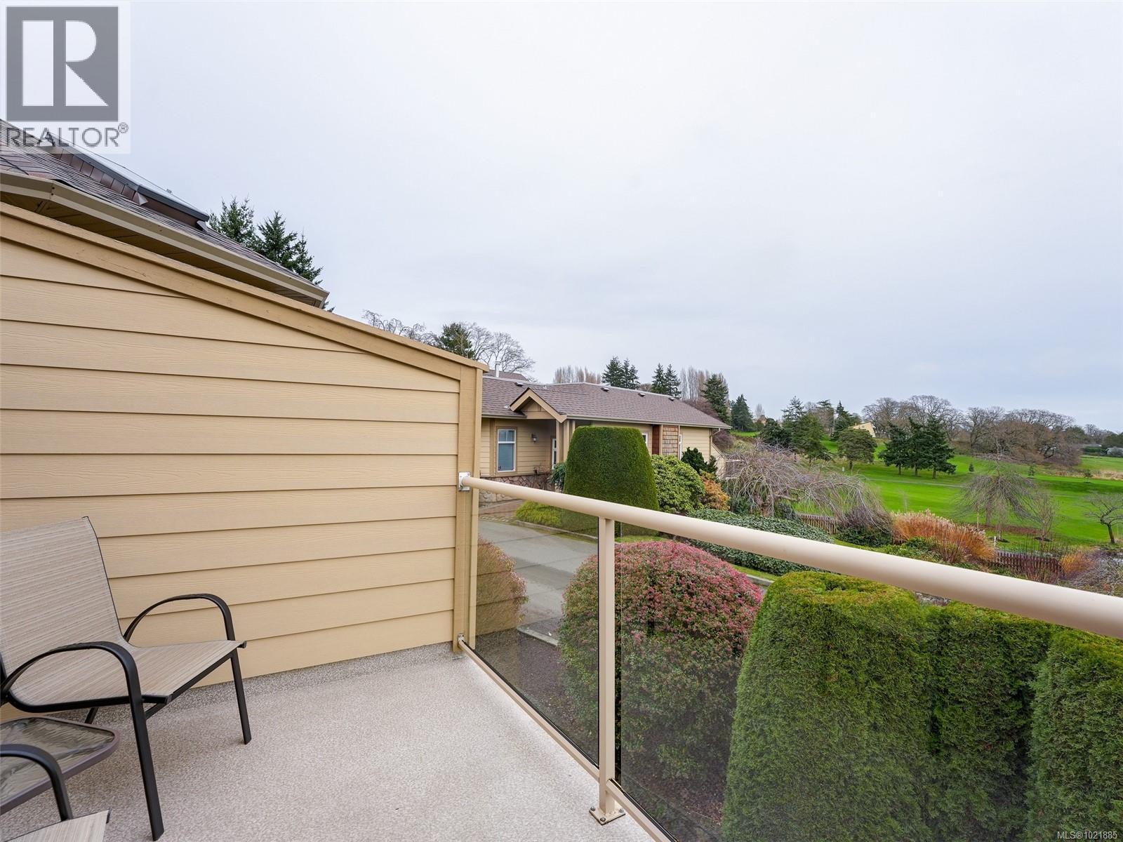25 1286 Tolmie Ave, Saanich, BC - Outdoor With Exterior