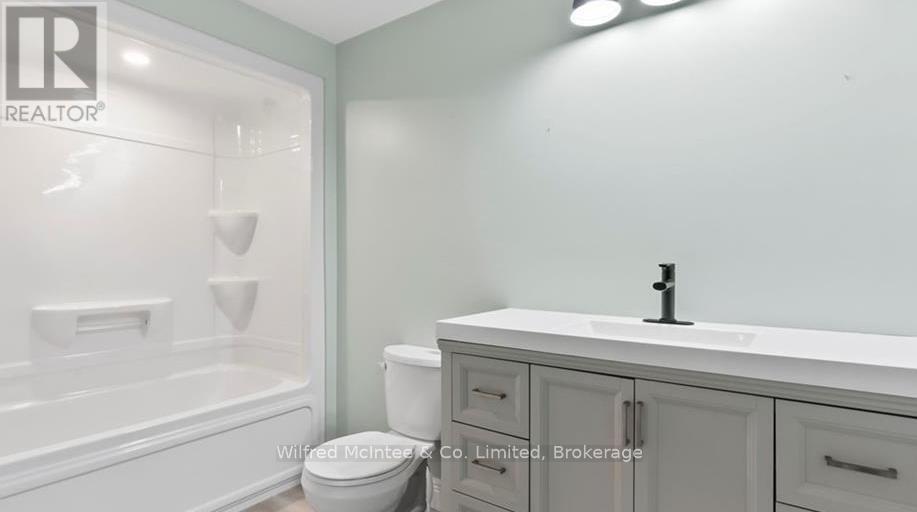 Lower Level - 557 Mary Street, Huron East (Brussels), ON - Indoor Photo Showing Bathroom