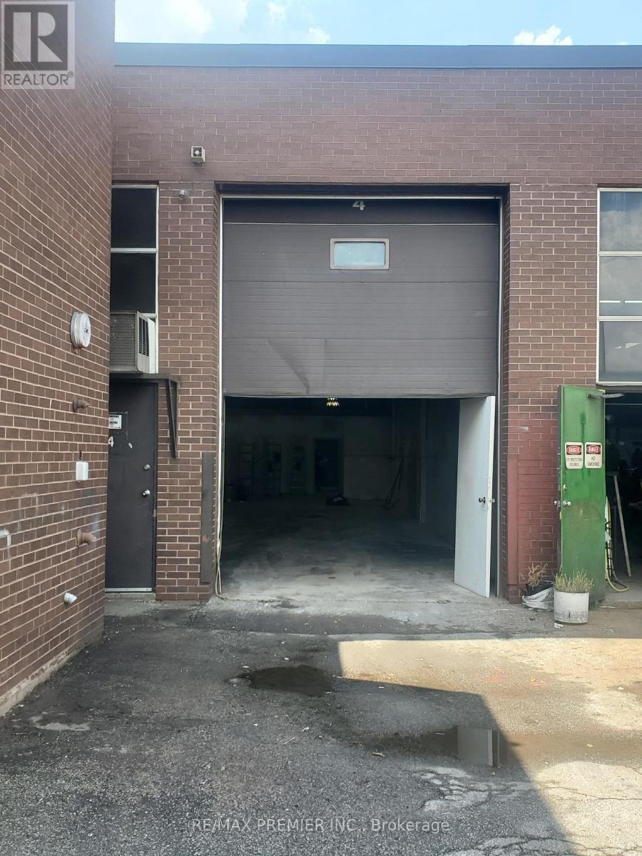 4 - 14 Melanie Drive, Brampton, ON