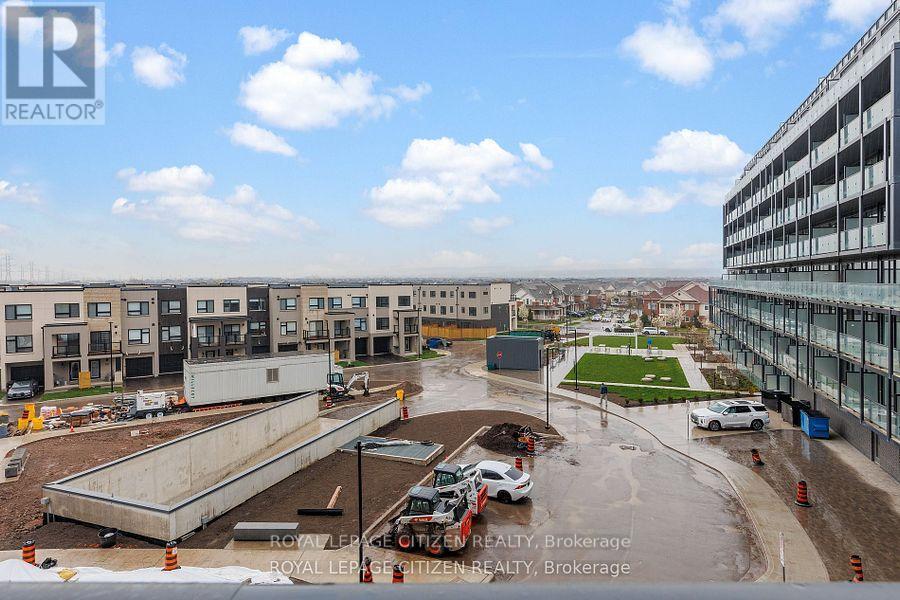 B418 - 3200 Dakota Common, Burlington, ON - Outdoor With View