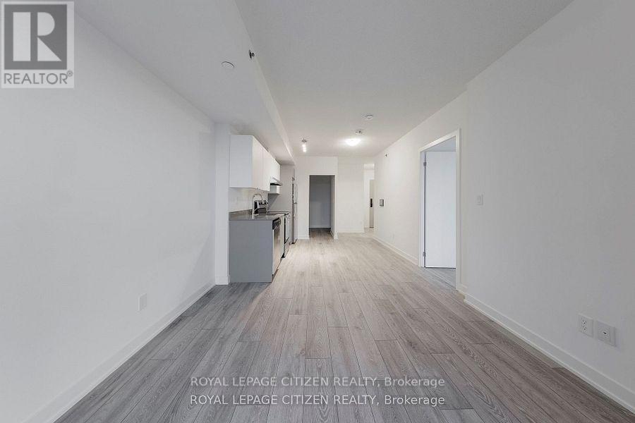 B418 - 3200 Dakota Common, Burlington, ON - Indoor Photo Showing Other Room