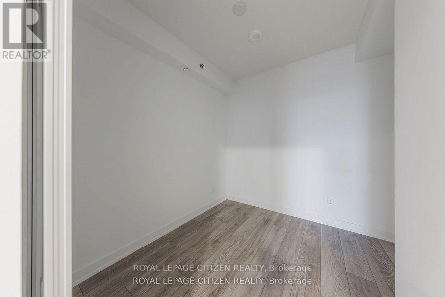 B418 - 3200 Dakota Common, Burlington, ON - Indoor Photo Showing Other Room