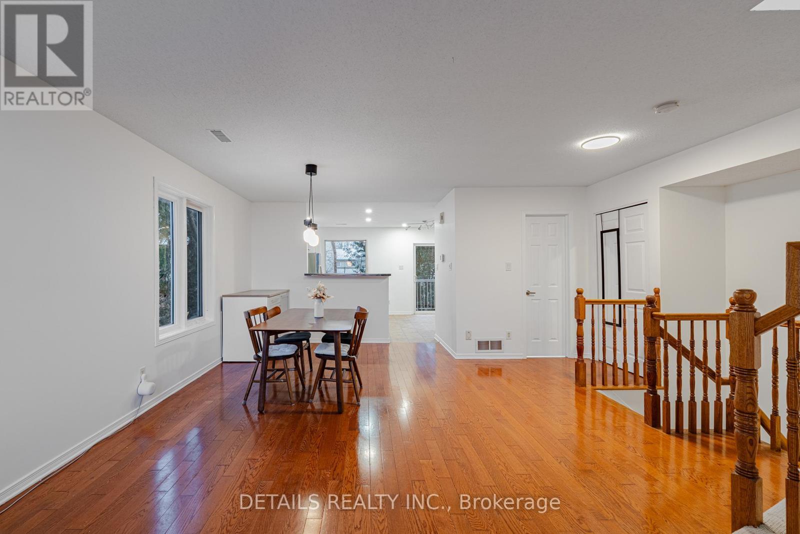 376 Wiffen Private, Ottawa, ON - Indoor