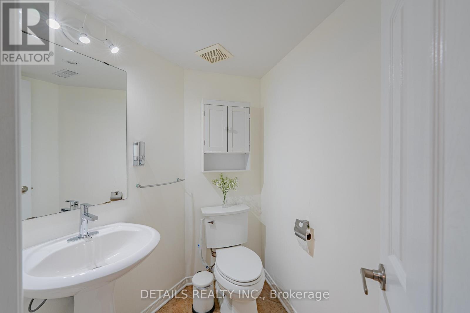 376 Wiffen Private, Ottawa, ON - Indoor Photo Showing Bathroom
