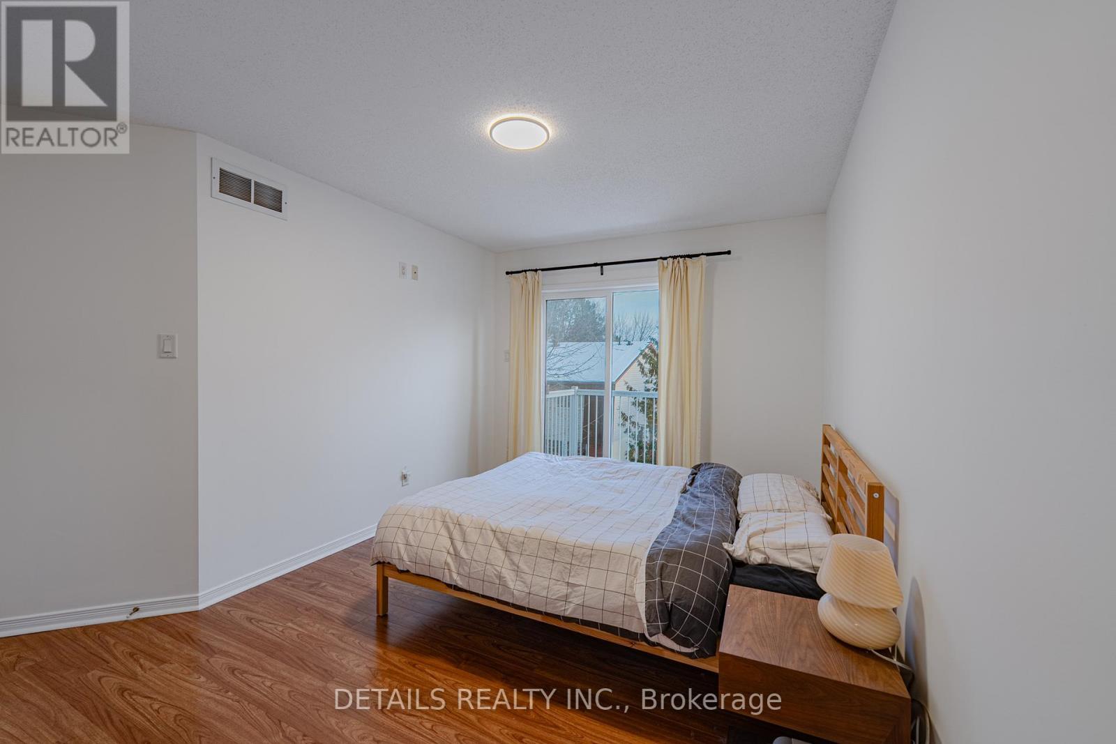376 Wiffen Private, Ottawa, ON - Indoor Photo Showing Bedroom