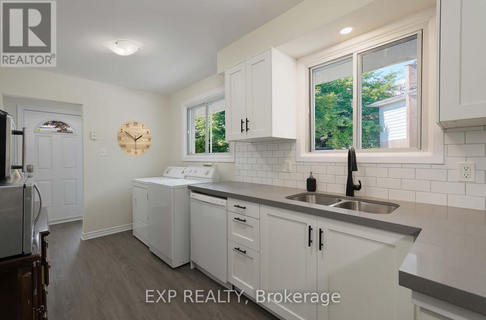 22A Bernick Drive, Barrie, ON - Indoor Photo Showing Other Room