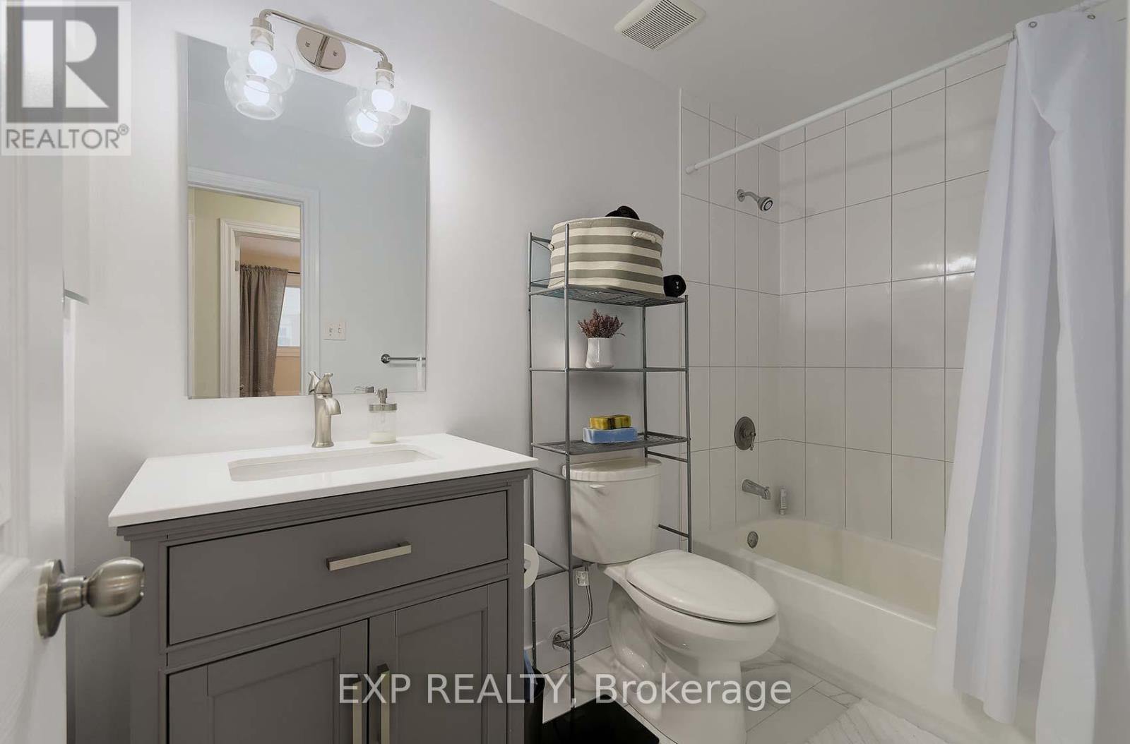 22A Bernick Drive, Barrie, ON - Indoor Photo Showing Bathroom