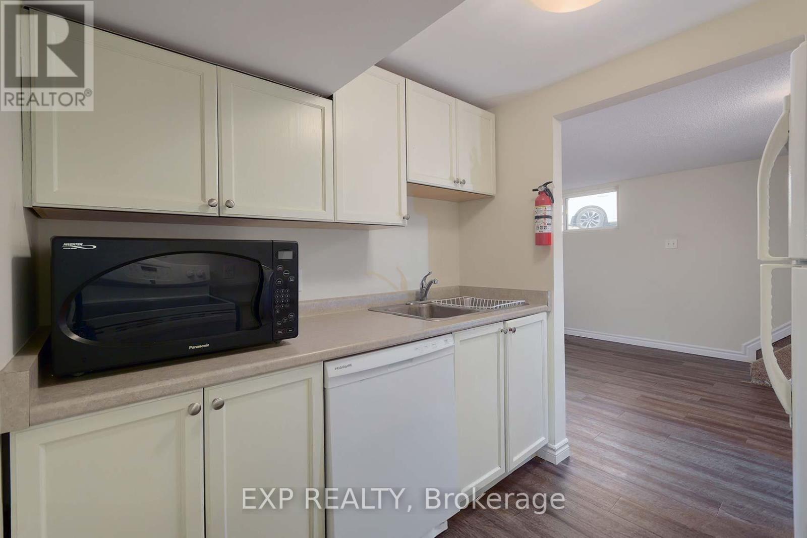 22A Bernick Drive, Barrie, ON - Indoor Photo Showing Kitchen With Double Sink