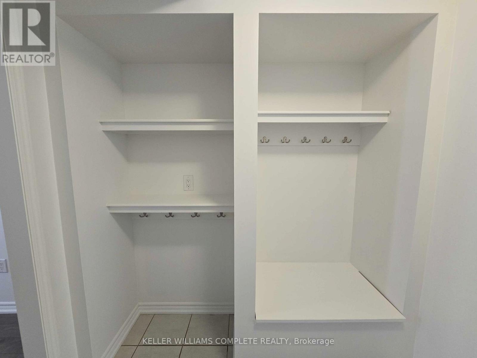 518 Buckeye Court, Milton, ON - Indoor With Storage