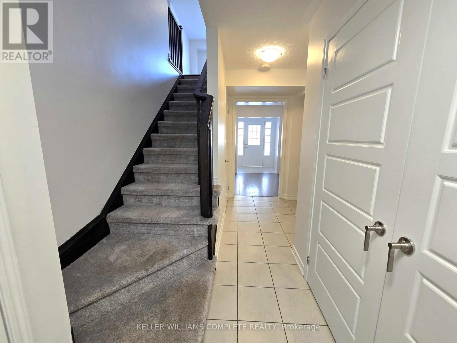 looking up to the 2nd level - 518 Buckeye Court, Milton, ON - Indoor Photo Showing Other Room