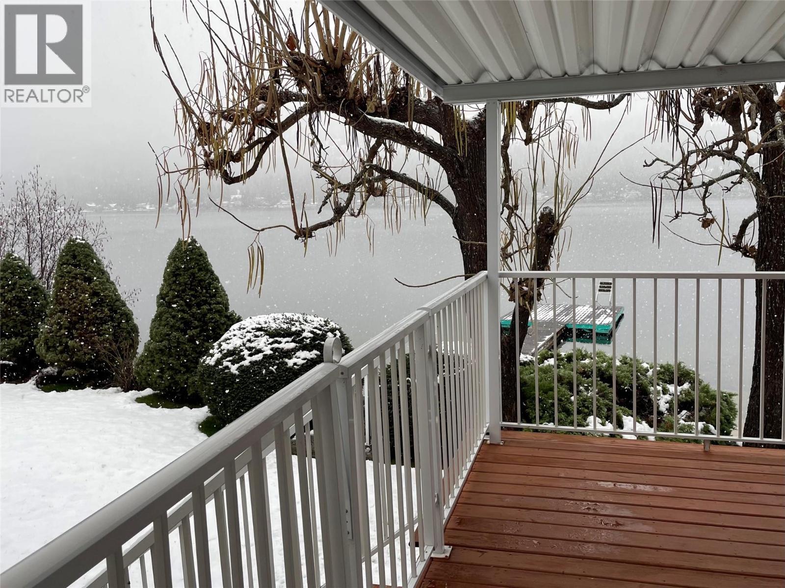 1995 Kelly Court, Christina Lake, BC - Outdoor