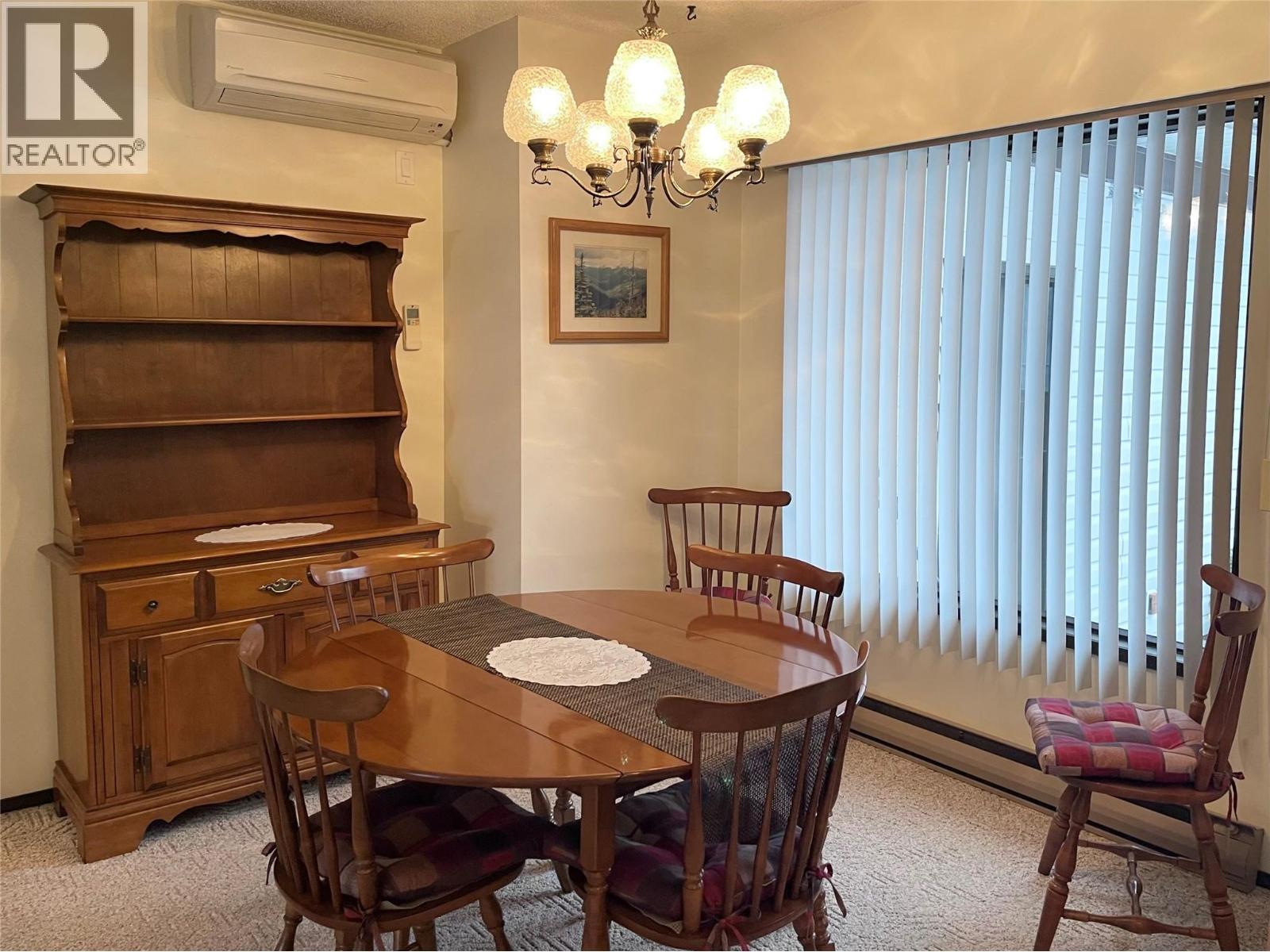 1995 Kelly Court, Christina Lake, BC - Indoor Photo Showing Dining Room
