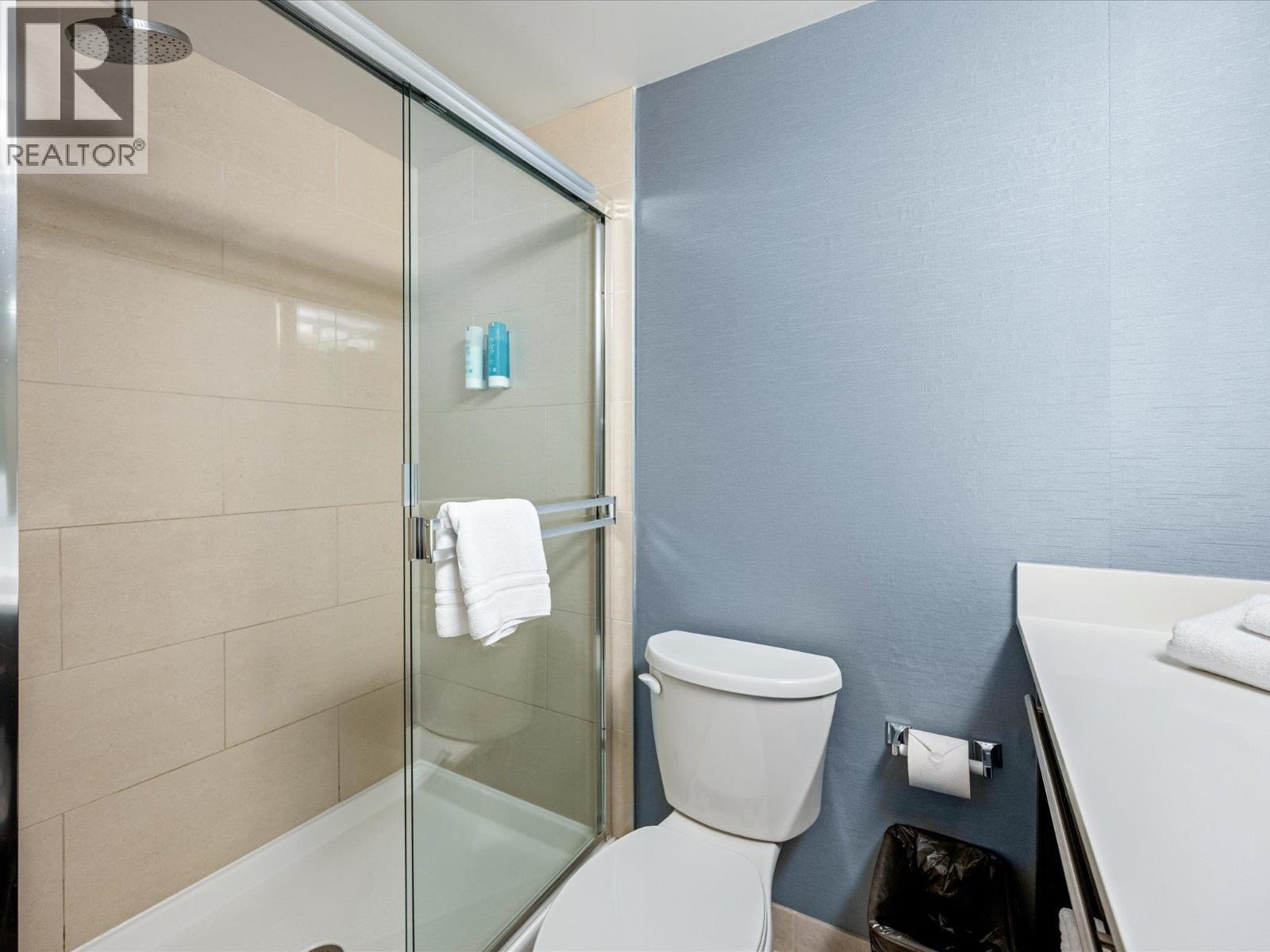 215 4319 Main Street, Whistler, BC - Indoor Photo Showing Bathroom