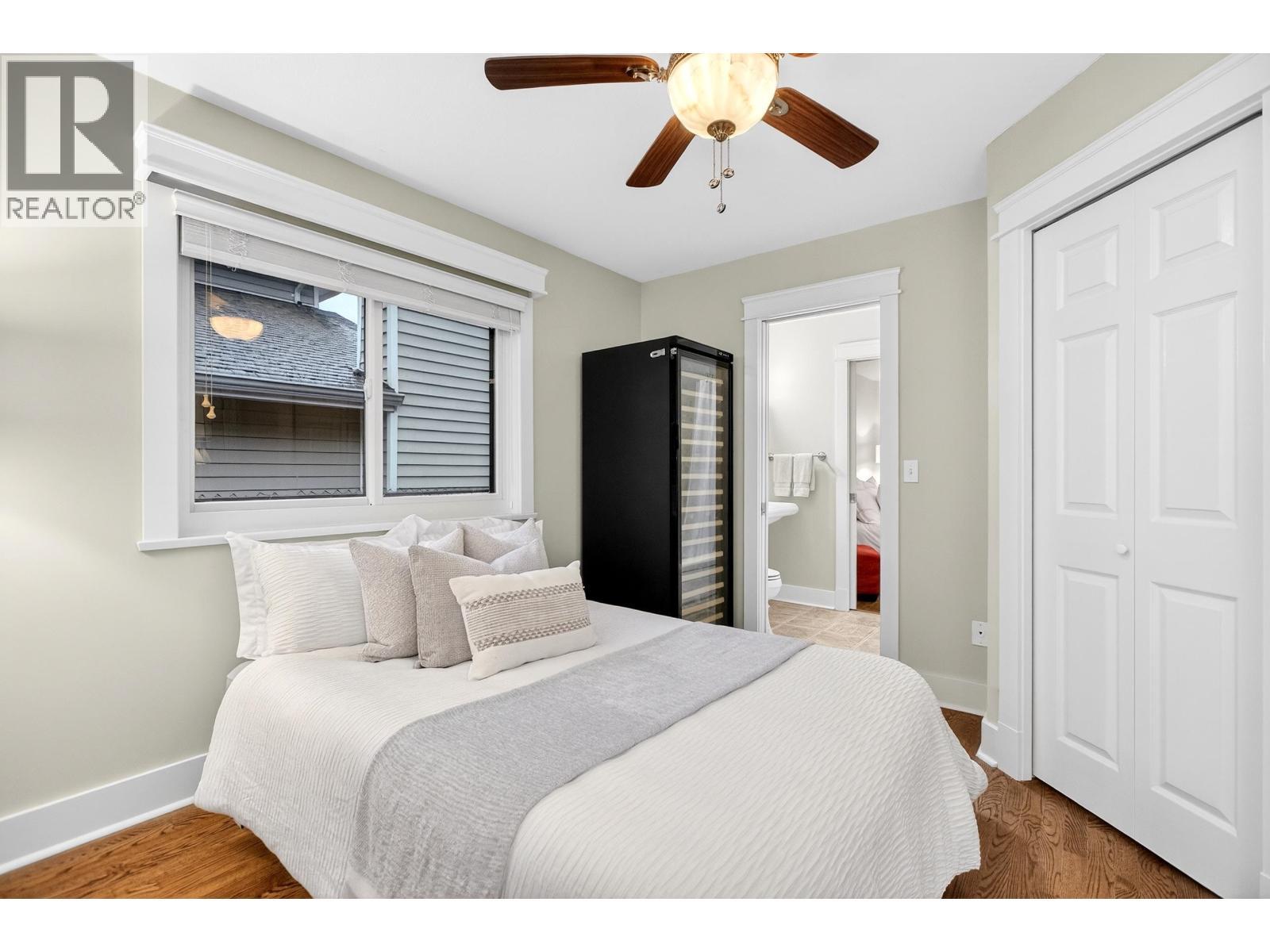 3960 Robin Place, Port Coquitlam, BC - Indoor Photo Showing Bedroom