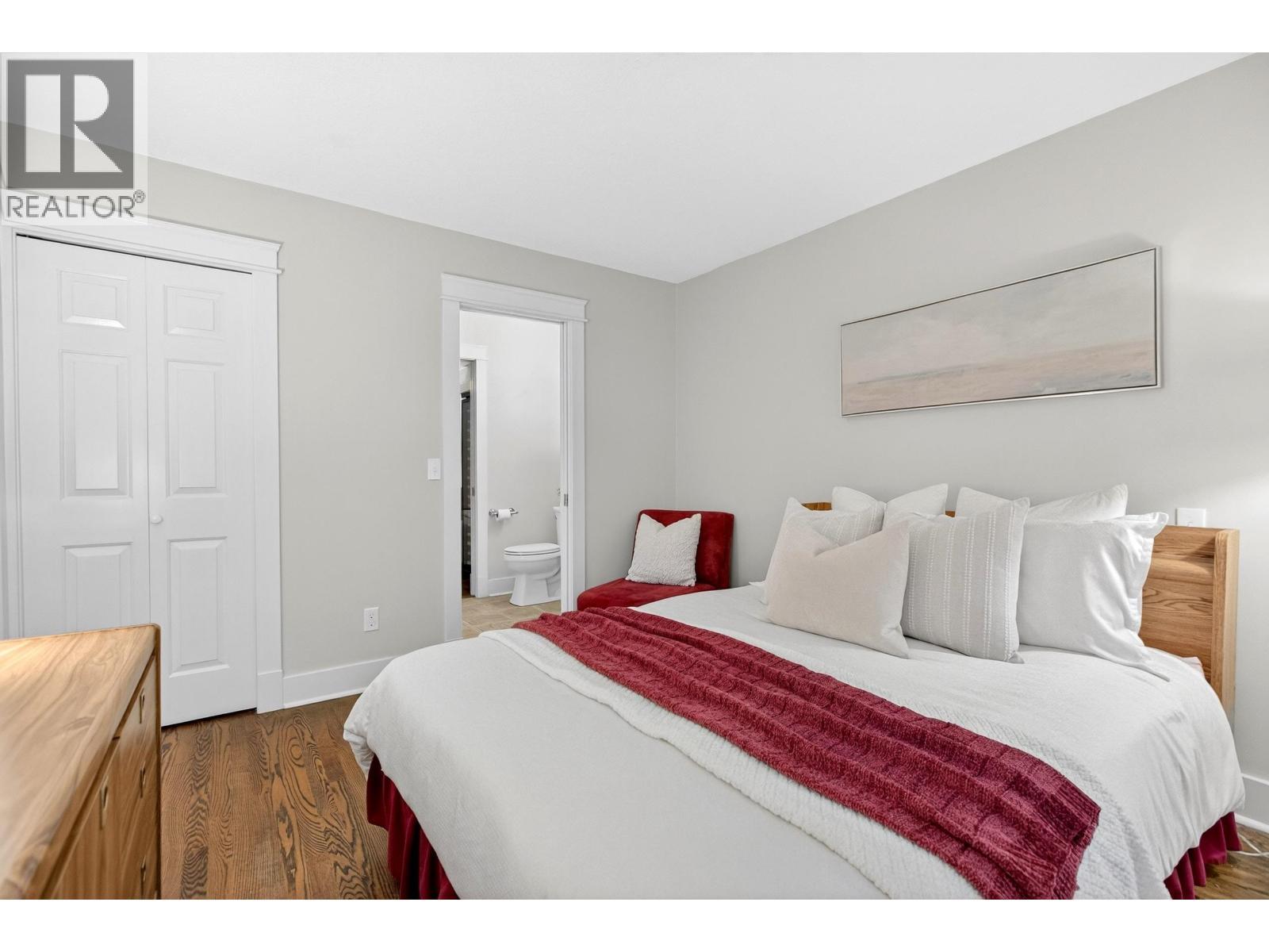 3960 Robin Place, Port Coquitlam, BC - Indoor Photo Showing Bedroom