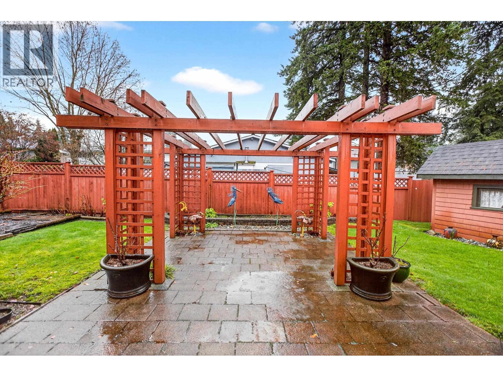 3960 Robin Place, Port Coquitlam, BC - Outdoor