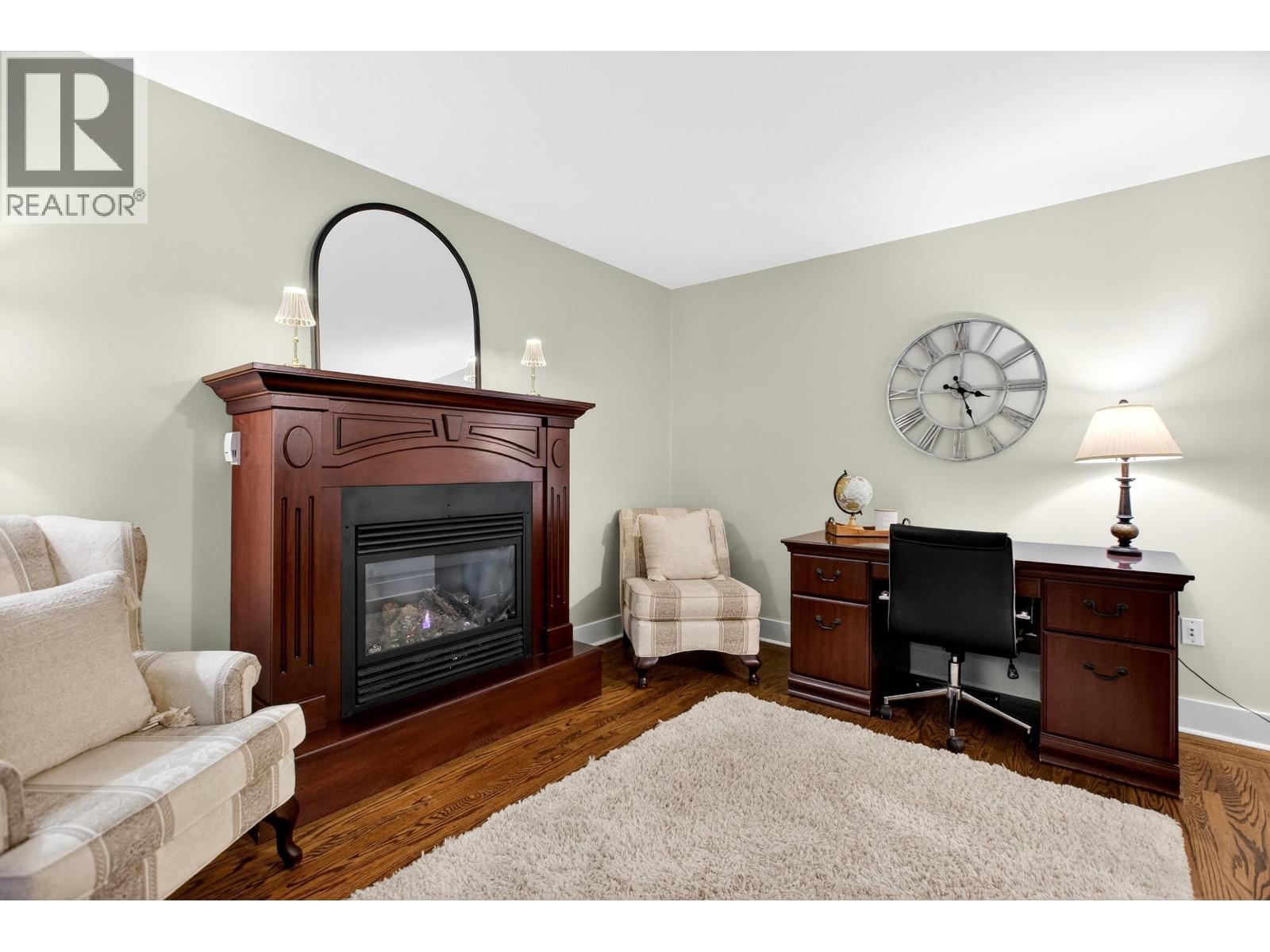 3960 Robin Place, Port Coquitlam, BC - Indoor With Fireplace