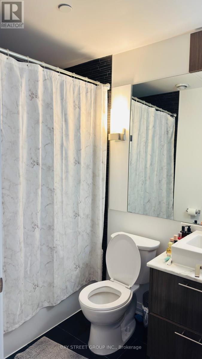 2307 - 8 Mercer Street, Toronto, ON - Indoor Photo Showing Bathroom