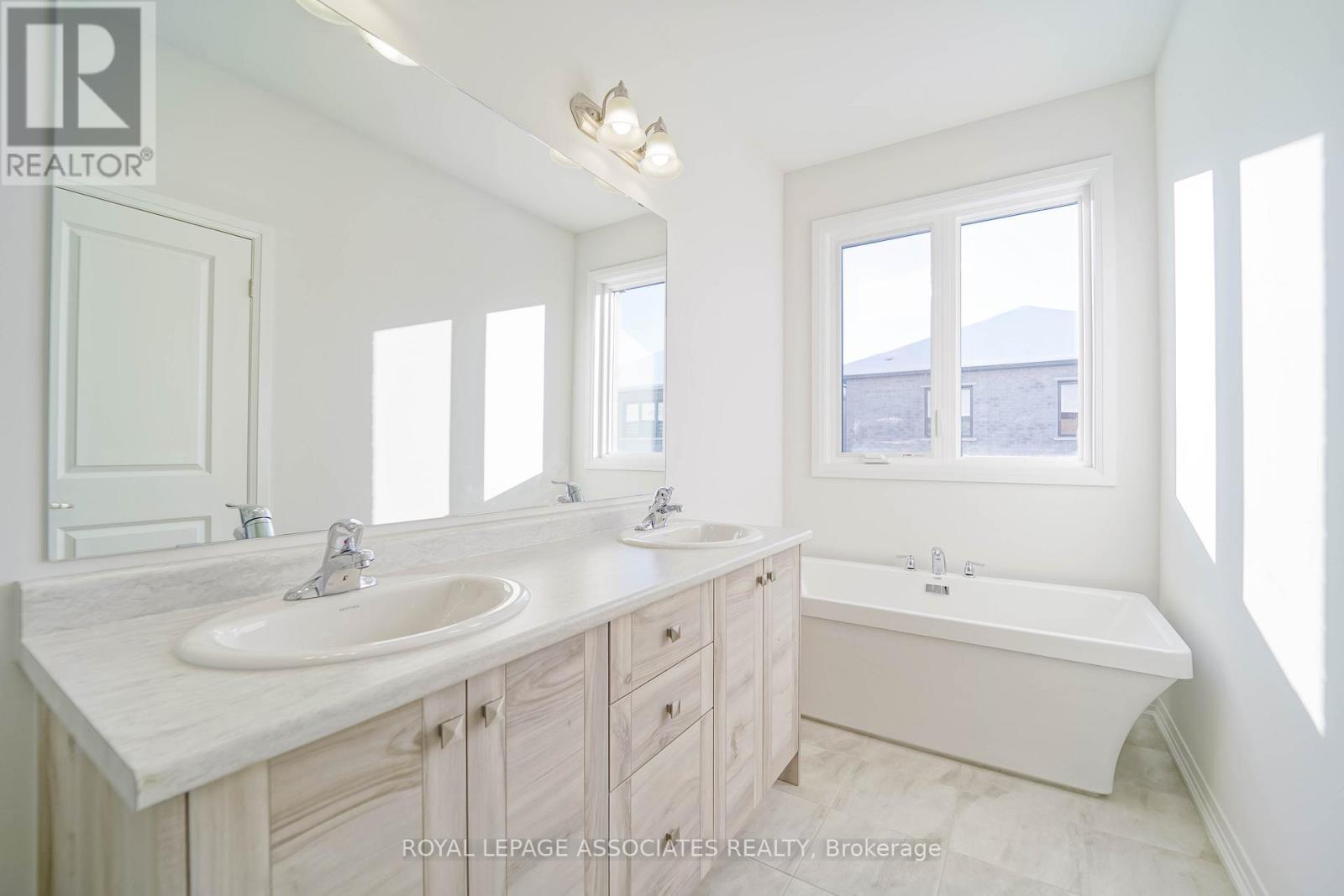 3038 Sideline 16 Road, Pickering, ON - Indoor Photo Showing Bathroom