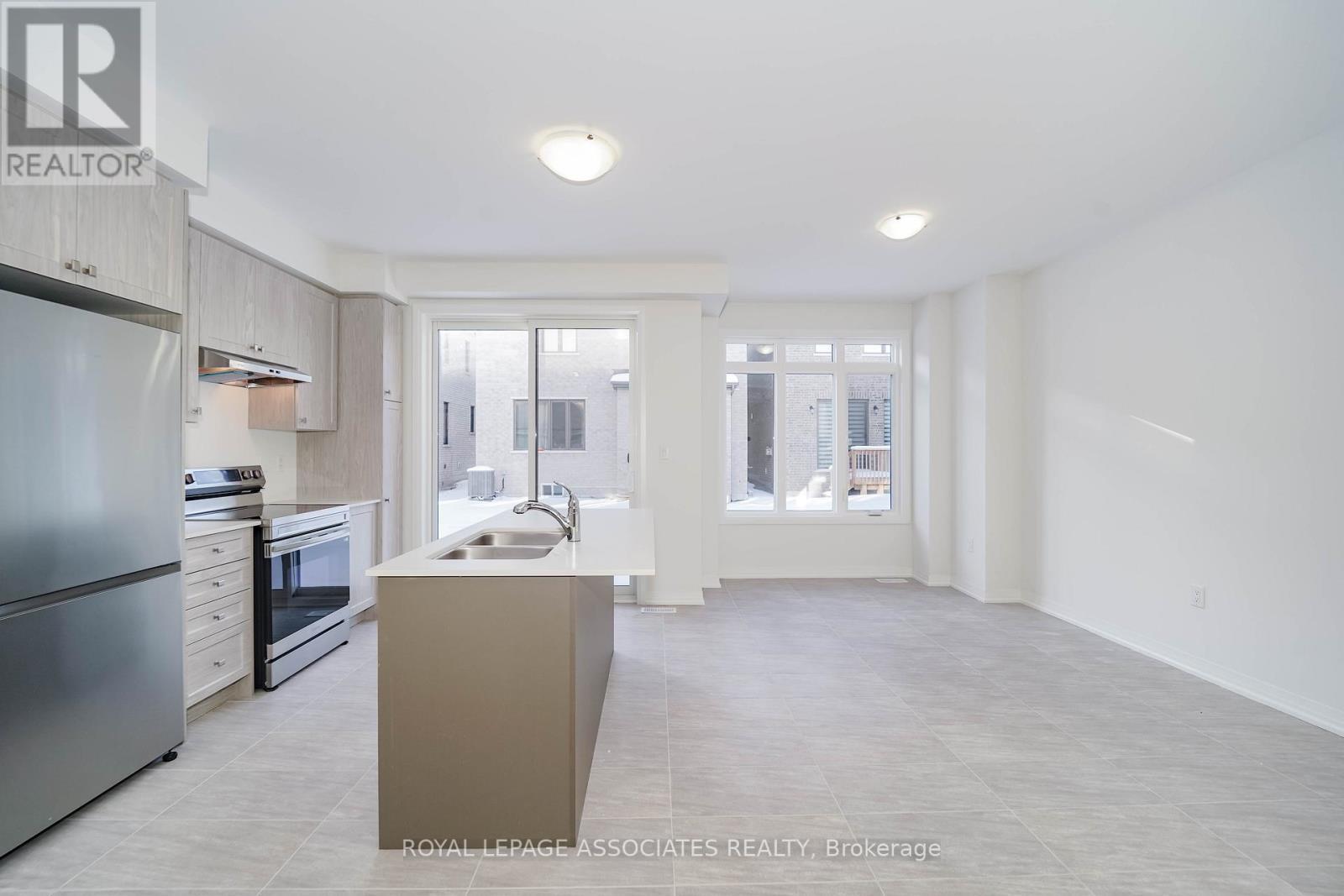3038 Sideline 16 Road, Pickering, ON - Indoor Photo Showing Kitchen With Stainless Steel Kitchen With Double Sink