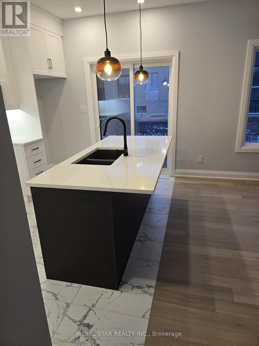 Upper - 6505 Alexa Common, Niagara Falls, ON - Indoor Photo Showing Kitchen With Double Sink