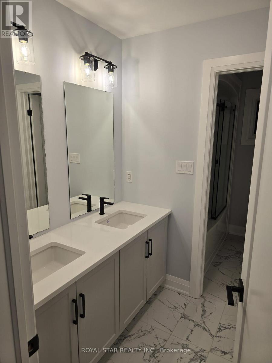 Upper - 6505 Alexa Common, Niagara Falls, ON - Indoor Photo Showing Bathroom