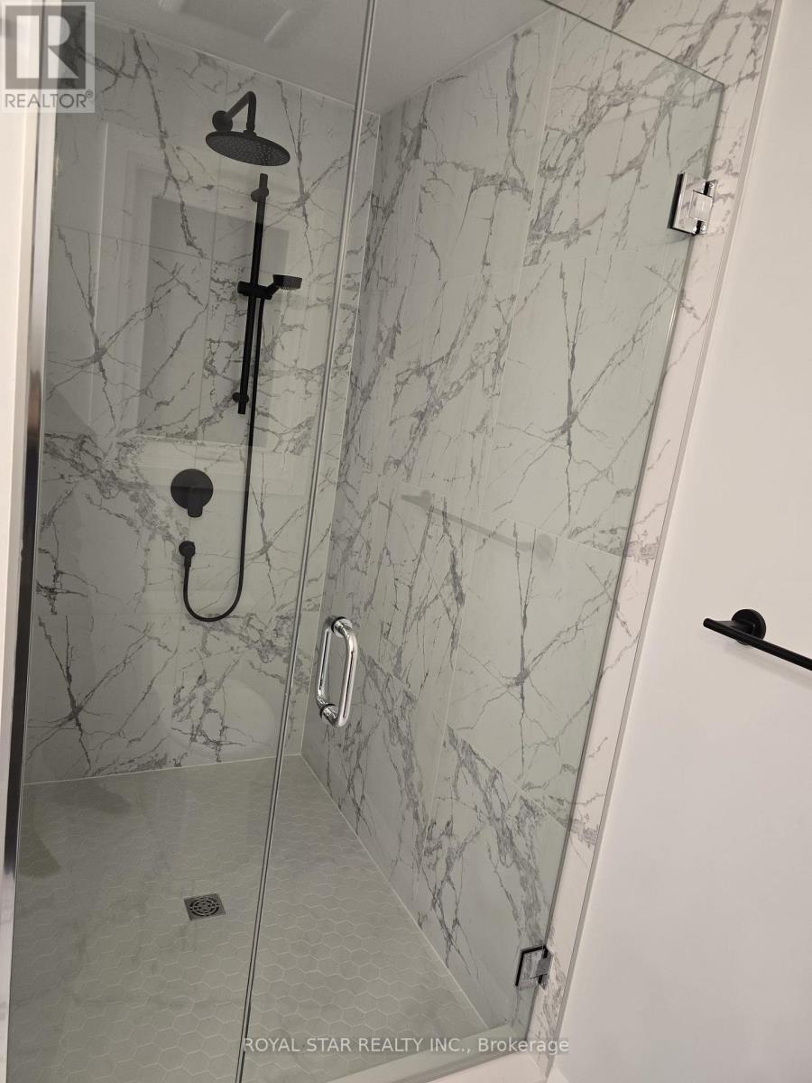 Upper - 6505 Alexa Common, Niagara Falls, ON - Indoor Photo Showing Bathroom