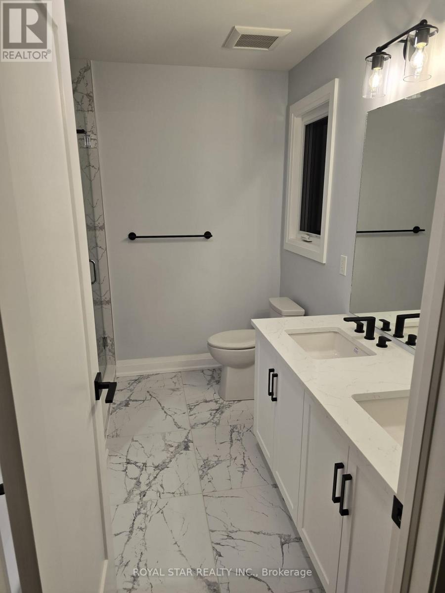 Upper - 6505 Alexa Common, Niagara Falls, ON - Indoor Photo Showing Bathroom