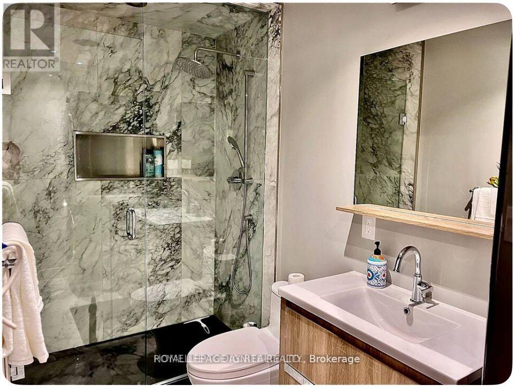 Bsmt - 63 Sylvan Avenue, Toronto, ON - Indoor Photo Showing Bathroom