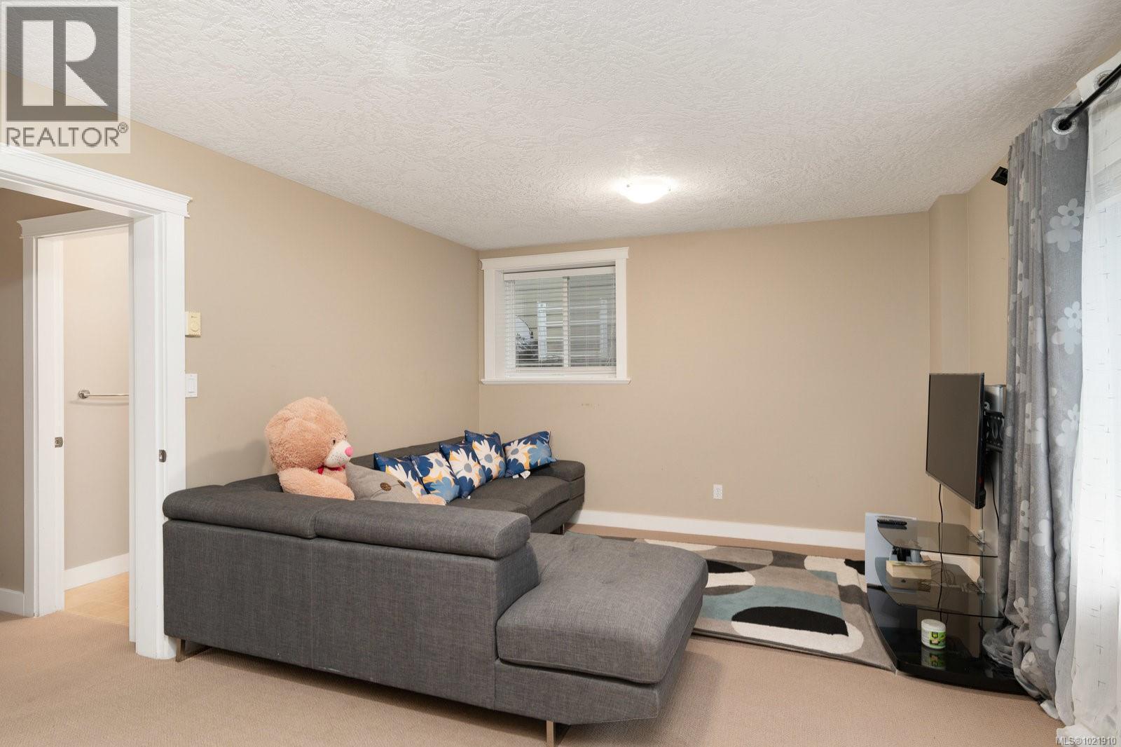 909 Cavalcade Terr, Langford, BC - Indoor