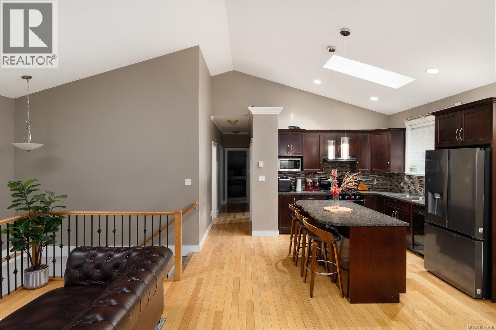 909 Cavalcade Terr, Langford, BC - Indoor Photo Showing Other Room